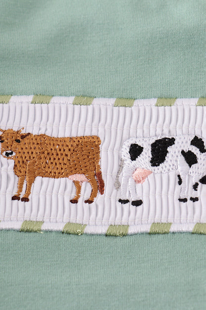 Green cow embroidery smocked gingham shorts set
